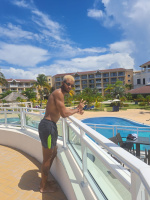 Ищу девушку, которая любит хорошую компанию.  – Фото 1